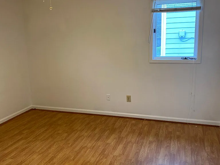229 Maple St NW — Photo 6