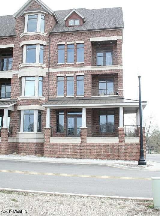 1st image of 430 Union Ave NE APT 107