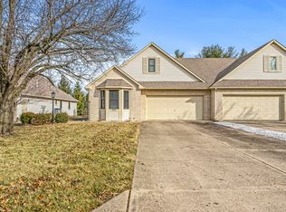 353 Carriage Ln, Franklin, IN 46131