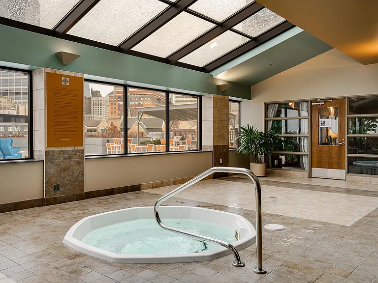 Laurel Village Apartments — Photo 30