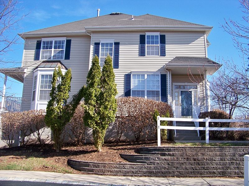 17 Brentwood Ct, Flemington, NJ 08822 Zillow