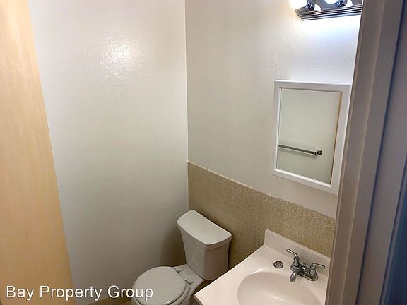 5th image of 832 48th Ave APT 1