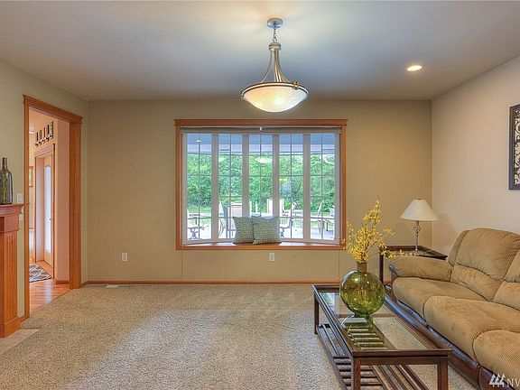 5th image of 4326 5th Ave NW