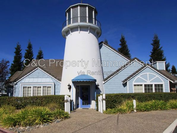 485 Lighthouse Dr