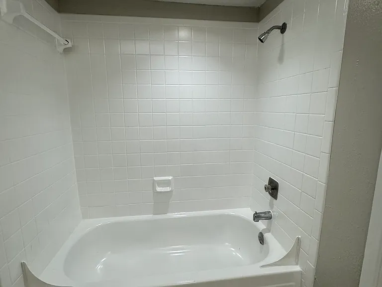 2Beds-2.5Baths