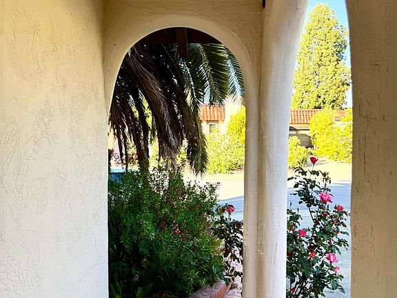 2nd image of 40959 Nunes Ct