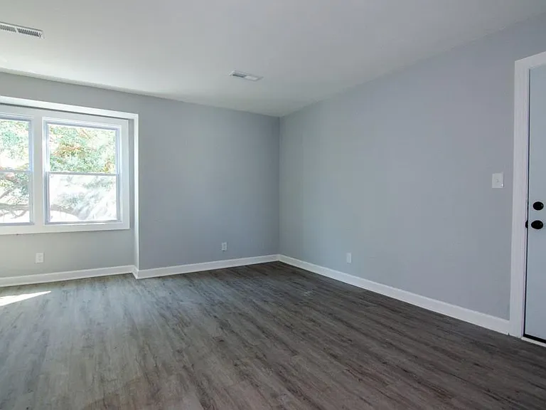 1005 Hillside Ave — Photo 12