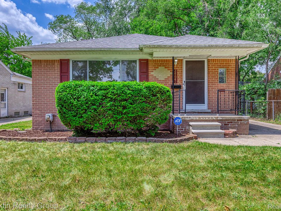 1st image of 24641 Ridgedale St