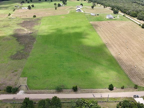 Sloped lot ready to build