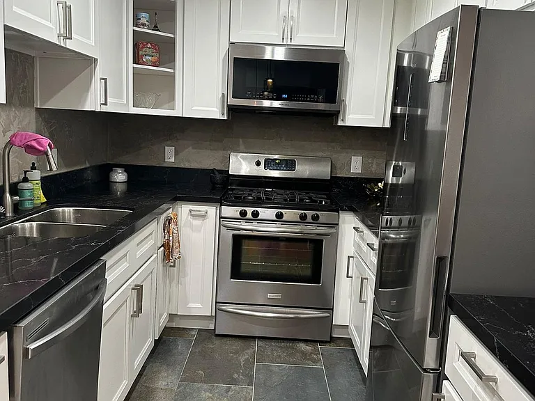 811 S Bedford St #203 — Photo 3