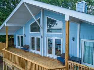 296 Lynch Point Rd, Macon, NC 27551