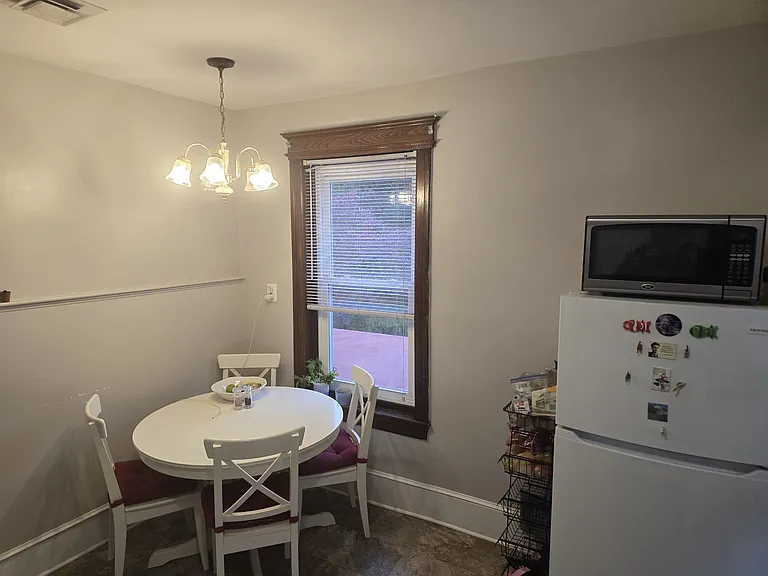 Eat in Kitchen View