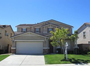 2456 Delicious Ln, Palmdale, CA 93551