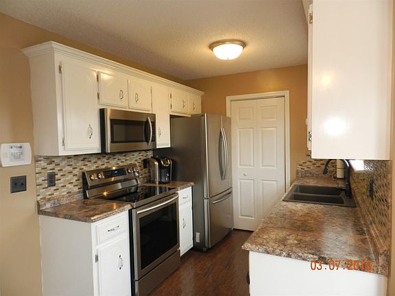 4th image of 3788 Madeline Ct