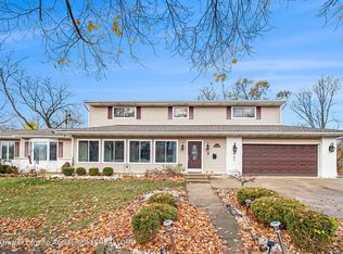 3510 Inverary Dr, Lansing, MI