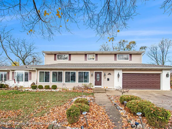 3510 Inverary Dr, Lansing, MI 48911