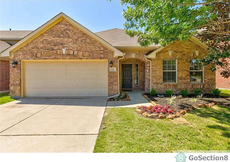 1st image of 816 Creekside Dr