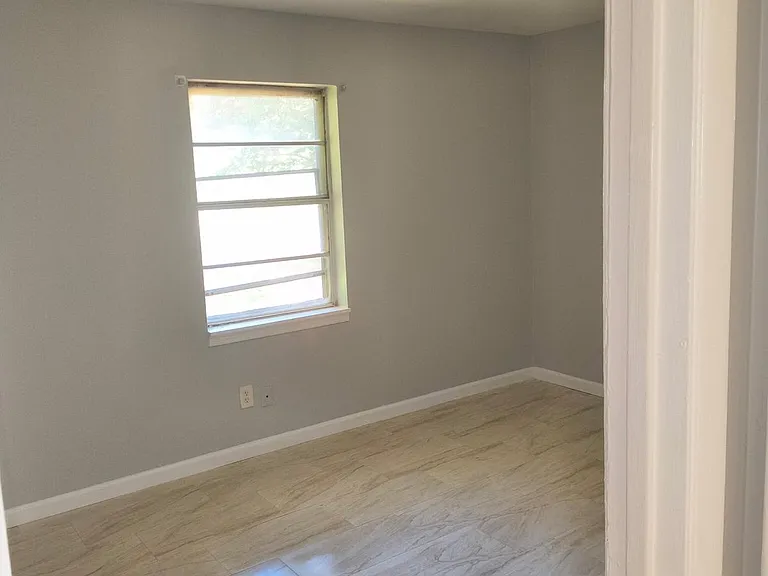 4351 Hendrix Dr — Photo 17