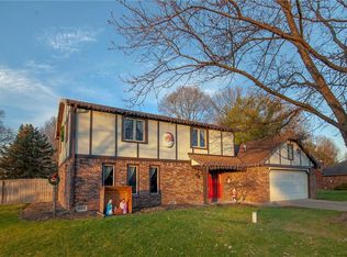 104 E Falcon Run, Pendleton, IN 46064