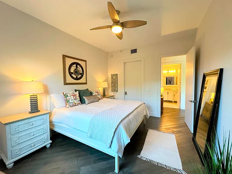 365 SE 6th Ave #203 — Photo 35
