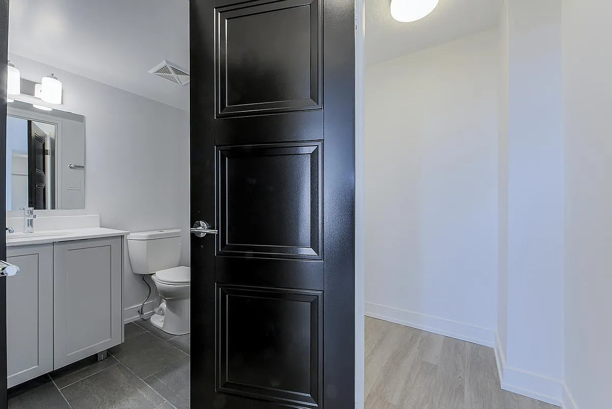 292 Oakdale Avenue — Photo 1