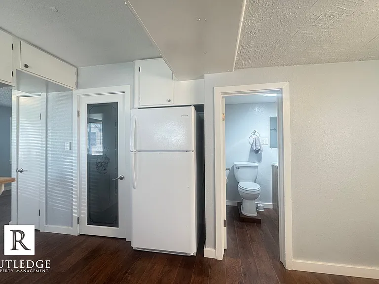745 Dakota Ave — Photo 5