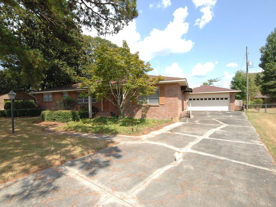 1st image of 1554 Lyncrest Ave