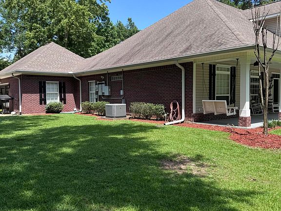 3rd image of 9328 Wild Oaks Dr
