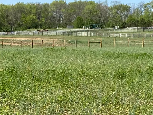 2774 Weisenberger Mill Rd, Midway, KY 40347