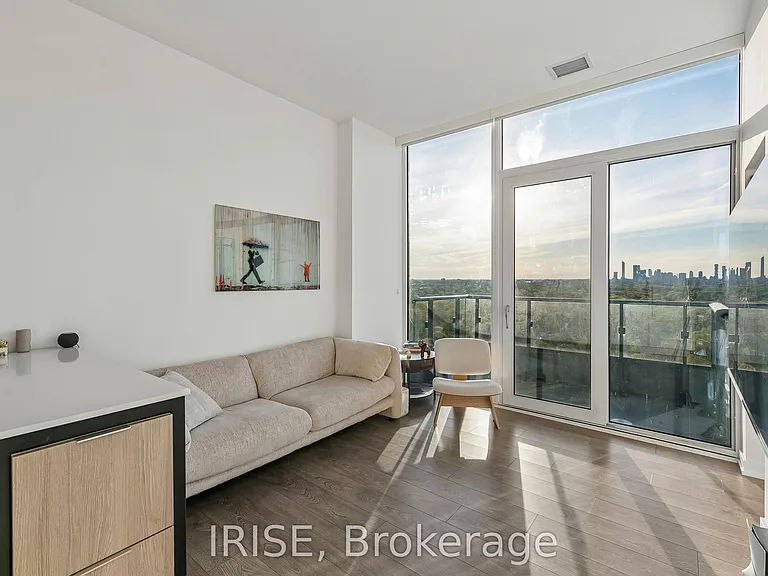 28 Ann St #Penthouse 08 — Photo 4