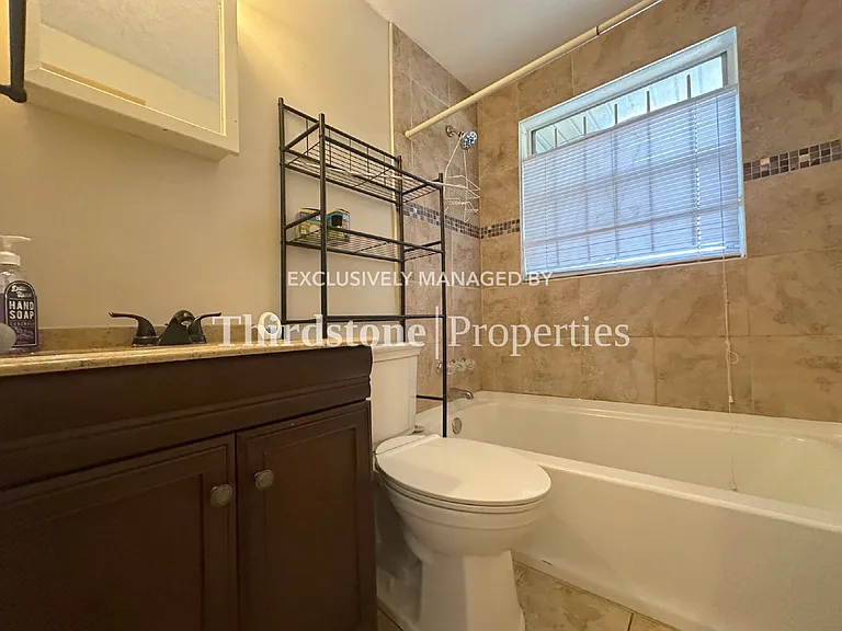 3317 Jones St — Photo 14