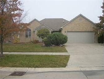 1st image of 16345 Darlene Dr