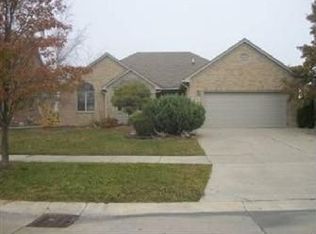 16345 Darlene Dr, Macomb, MI 48042
