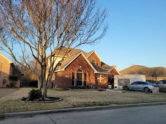 5th image of 228 Lionhart Pl