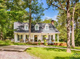 399 N Hickory Rd, Gladewater, TX 75647