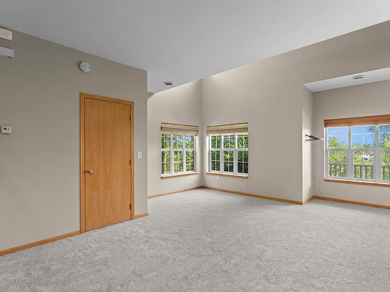 12382 69th Ln NE — Photo 31