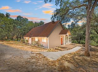 17293 Paradise Hill Ct, Grass Valley, CA 95949