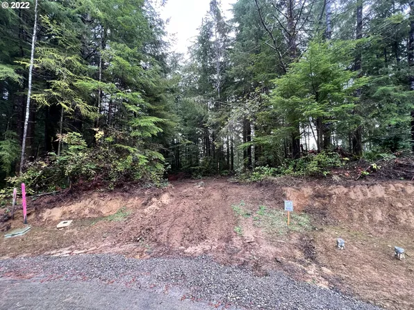 Little Woahink Dr #3, Florence, OR 97439