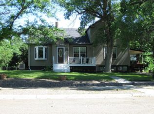 628 6th Ave N, Glasgow, MT 59230