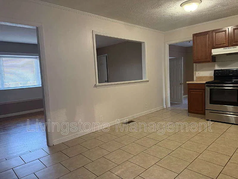 3 bed, 2.0 bath, 1417 sqft, $1,925 — Photo 4