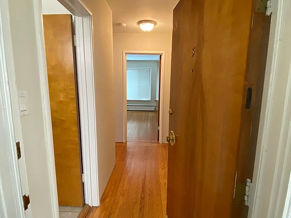 2nd image of 1801 Jackson St #3