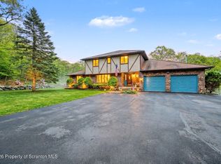 1240 Charles Rd, Lake Ariel, PA