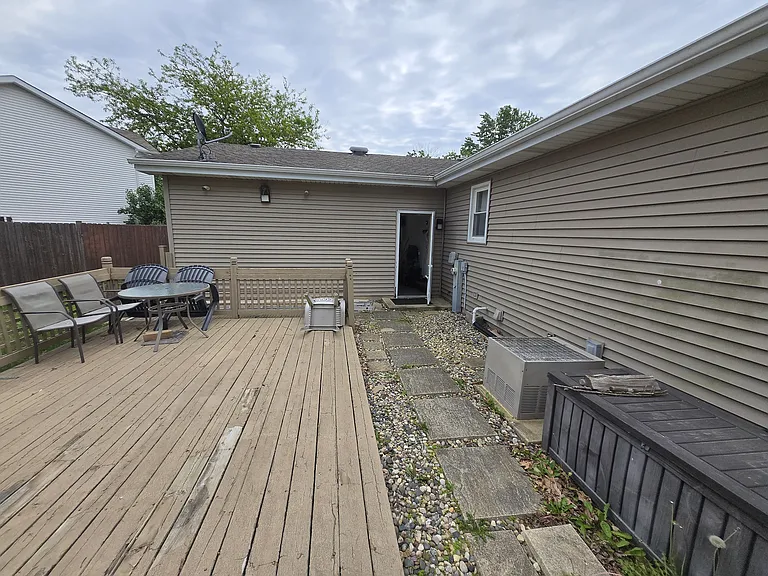 3 Scottie Ct — Photo 2