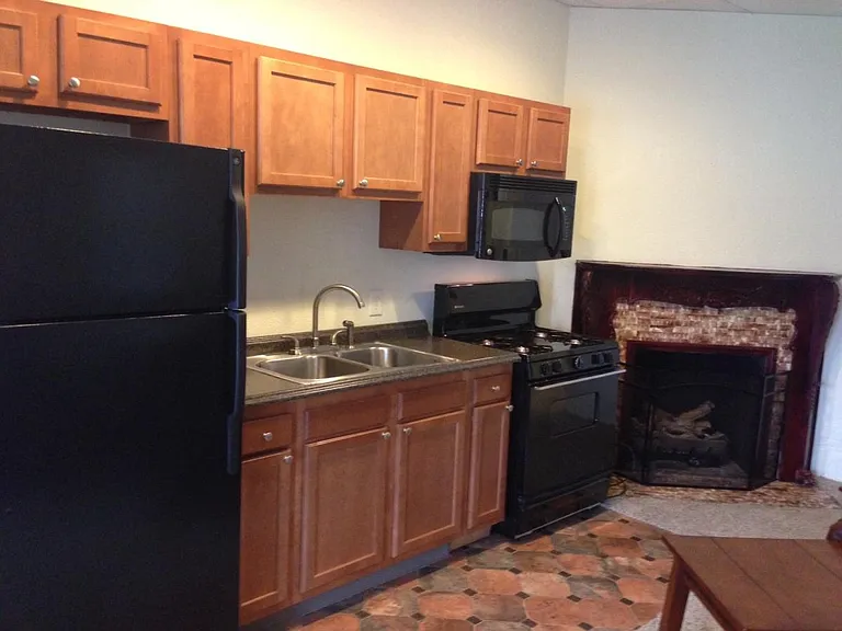 304 Central Ave #2 — Photo 3