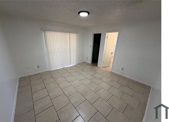 4th image of 1810 E Idlewild Ave