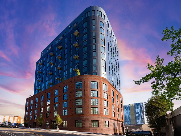 Harlowe Exterior