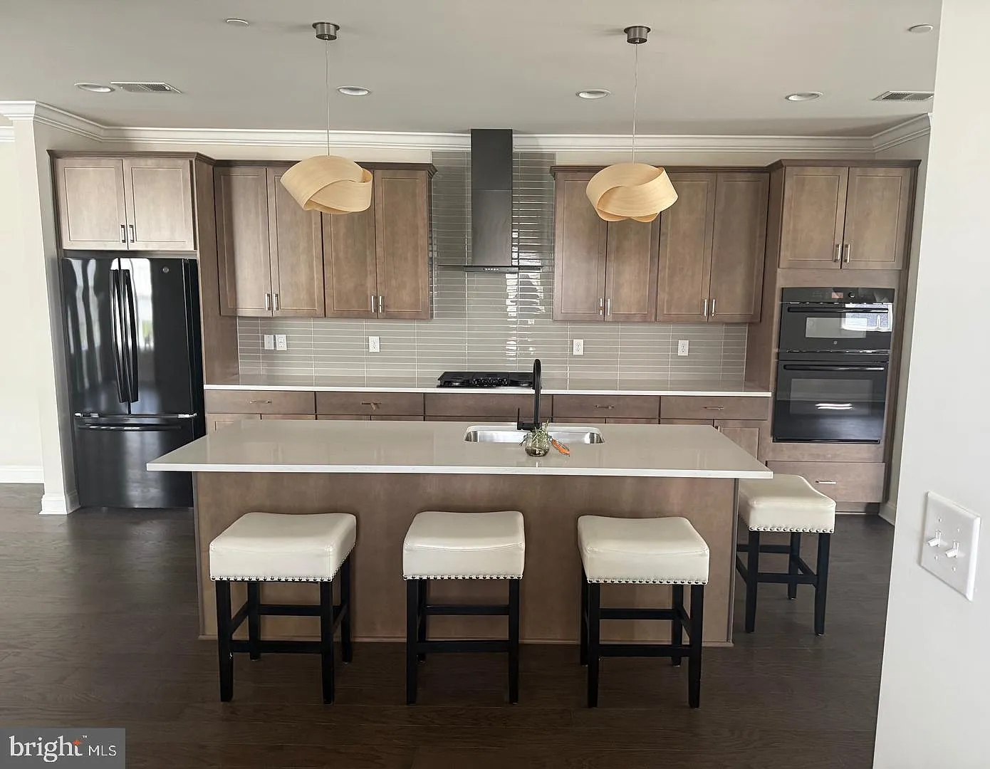 3 bed, 2.5 bath, 2176 sqft, $4,450 — Photo 4