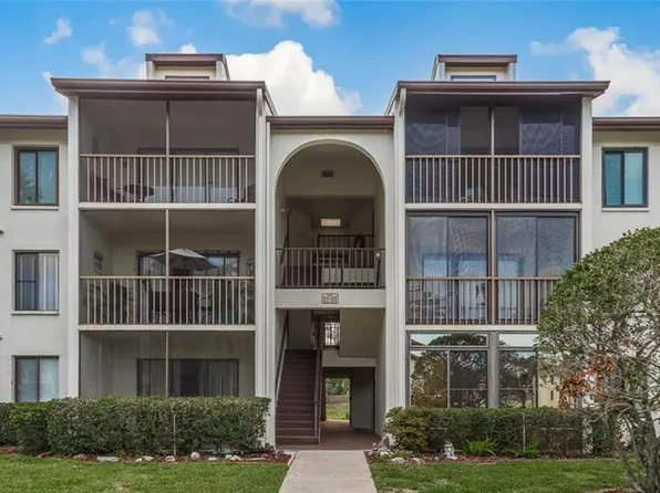 1871 Pine Ridge Way W APT E2, Palm Harbor, FL 34684