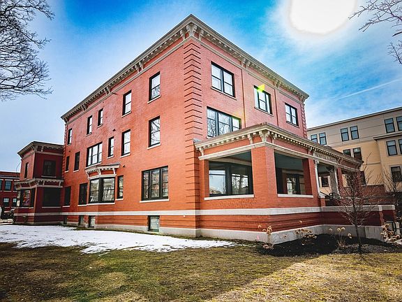 2nd image of 20 Harbor St #129-06
