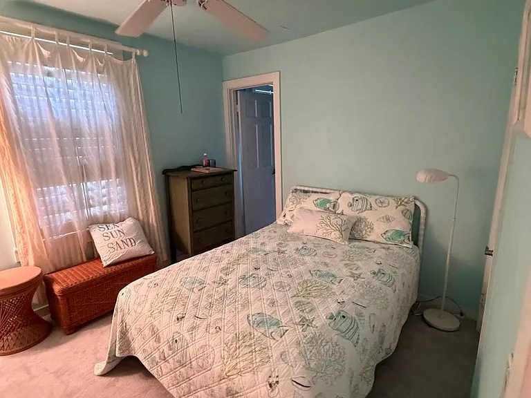 1211 Varela St — Photo 10